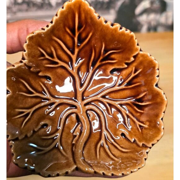 3 Olfaire Leaf-Shaped Brown Ceramic Dishes Made In Portugal - Picture 2 of 7